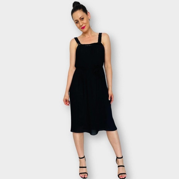 70s Themes Black and‎ Sequin Accordion Pleated Midi Dress - Picture 1 of 7